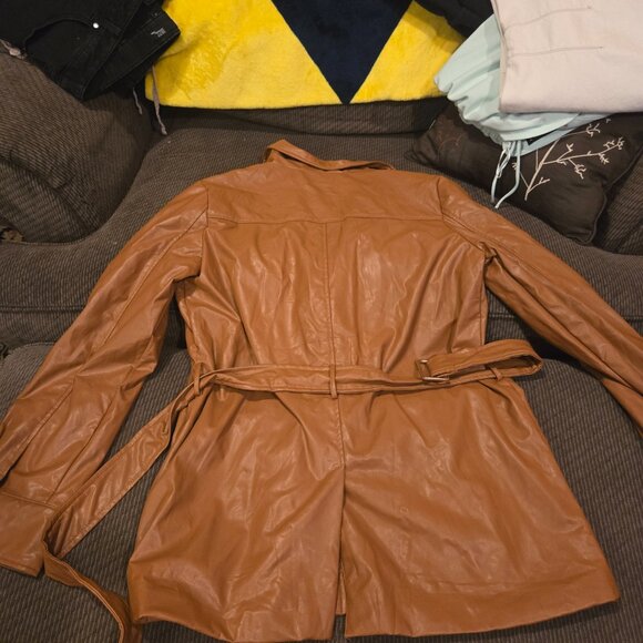 Dance and Marvel - Picture 4 of 4